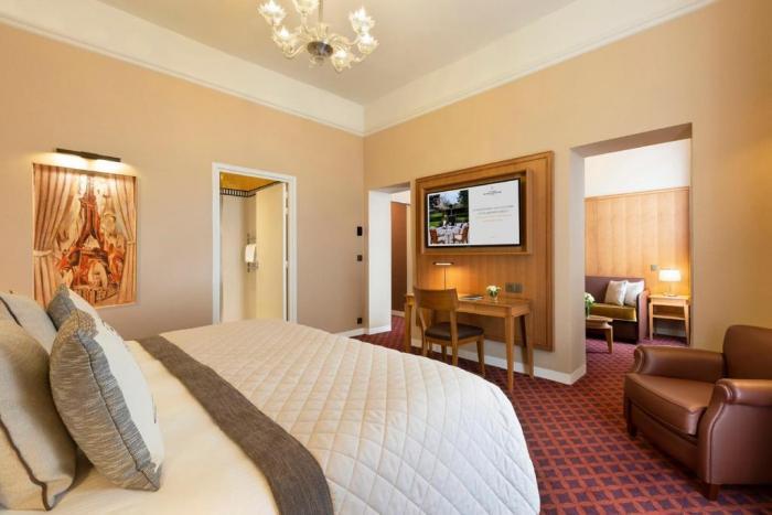 Hotel Barrire Le Westminster Le Touquet Номер фото A suite at the hotel