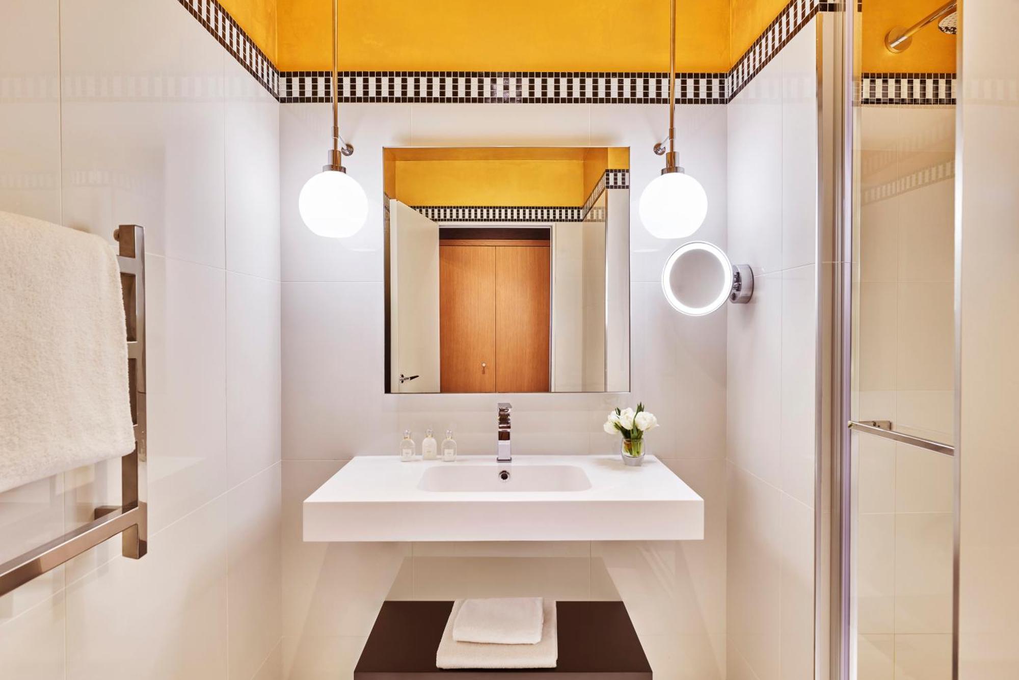 Hotel Barrire Le Westminster Le Touquet Екстер'єр фото Bathroom